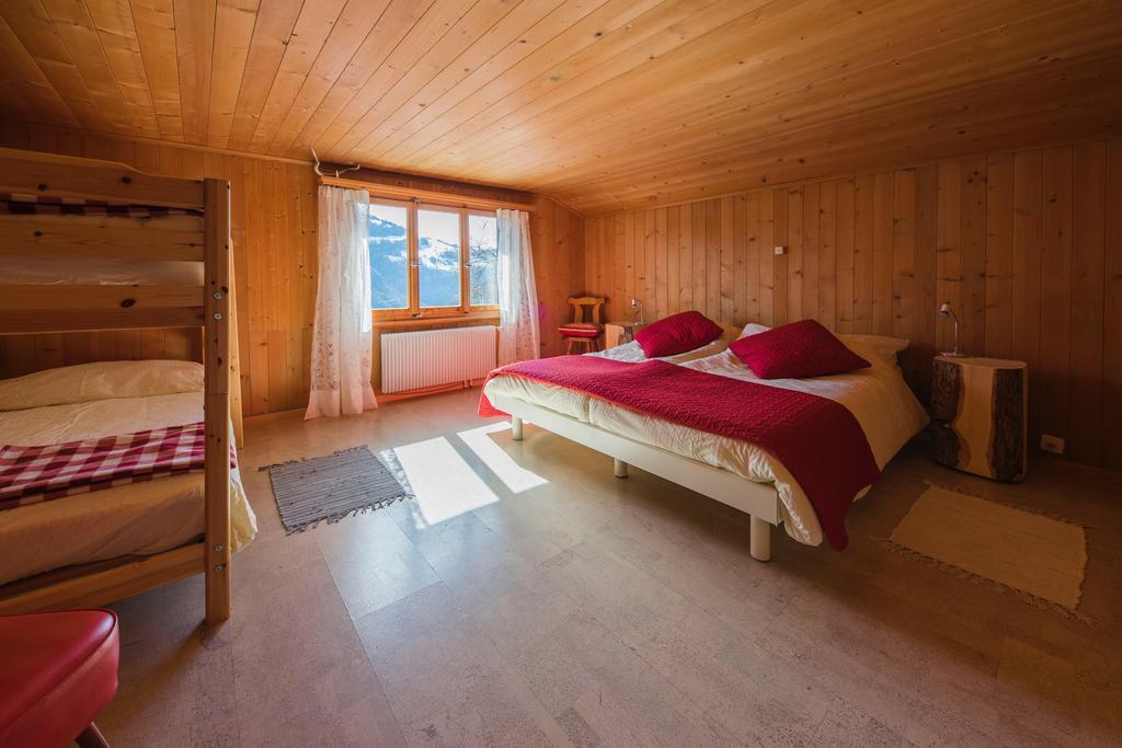 Gaestehaus Alpina In فاناس المظهر الخارجي الصورة
