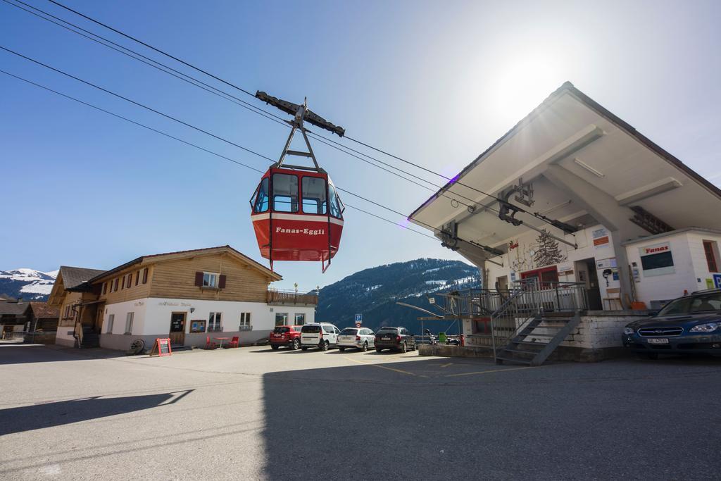 Gaestehaus Alpina In فاناس المظهر الخارجي الصورة